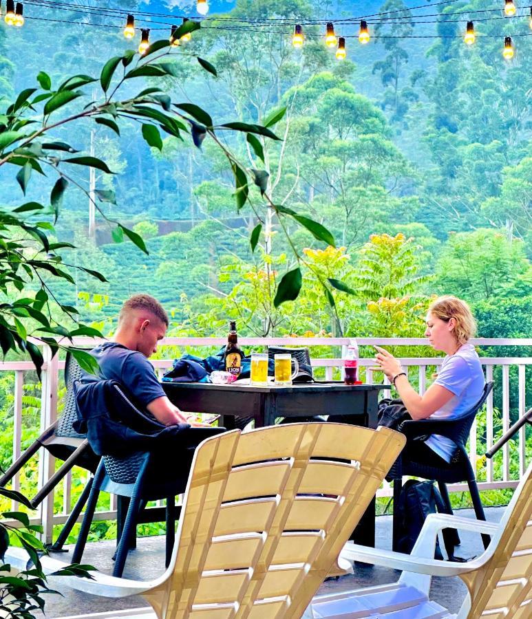 Adams Peak Inn Nallathanniya Екстериор снимка