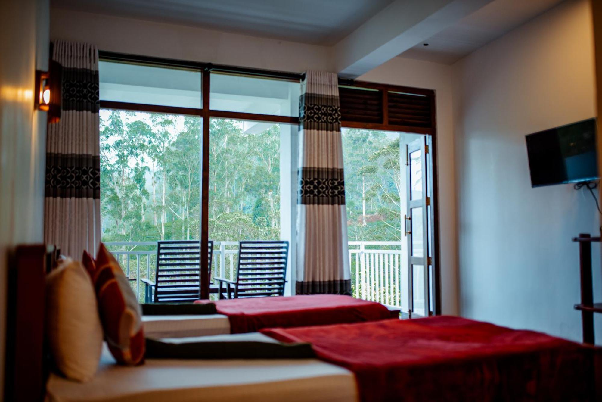 Adams Peak Inn Nallathanniya Екстериор снимка
