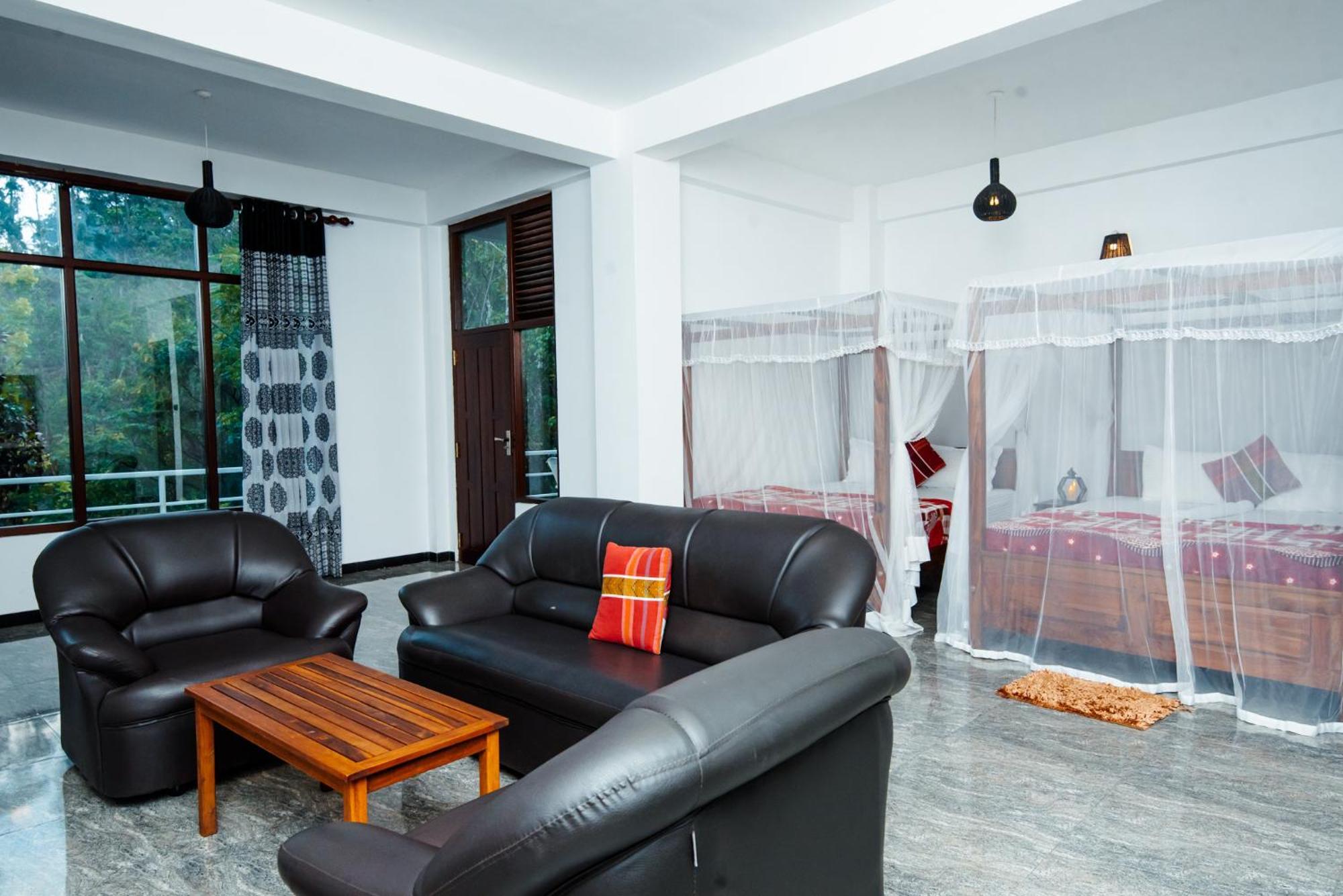 Adams Peak Inn Nallathanniya Екстериор снимка