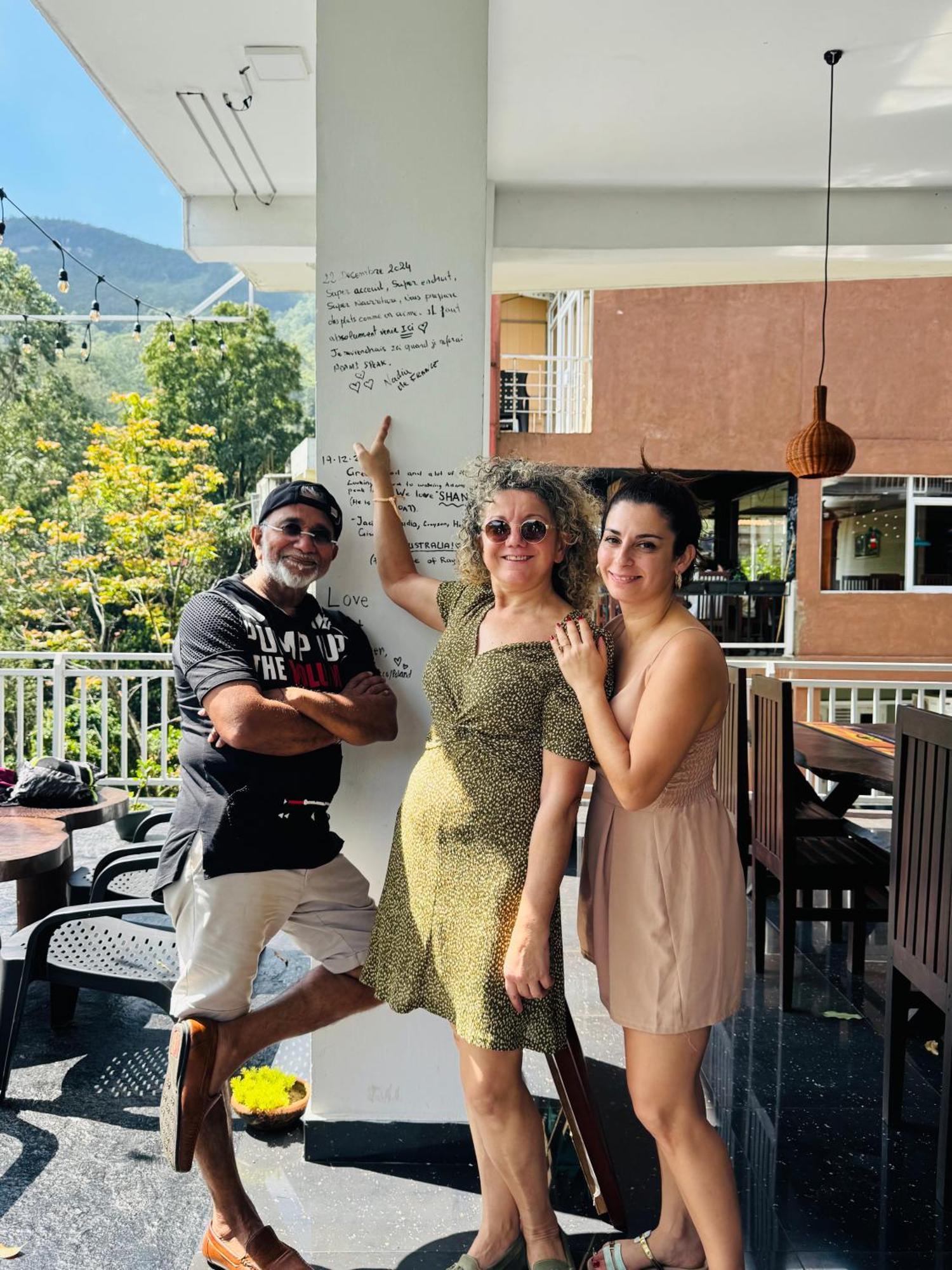 Adams Peak Inn Nallathanniya Екстериор снимка